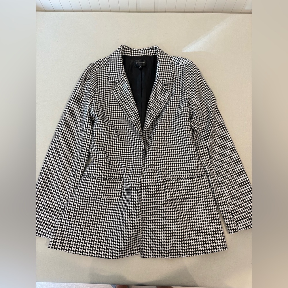 NWOT - Houndstooth Blazer
